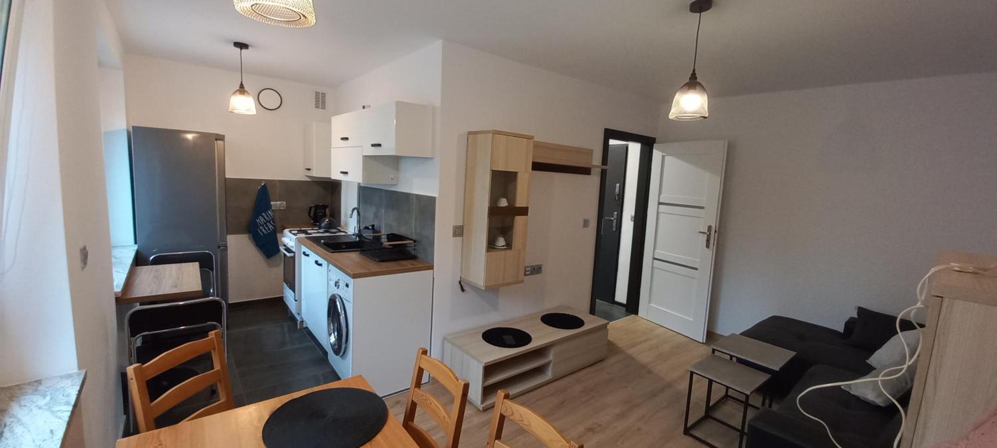 Apartament Juki 2, Obok Katowice Wynajem Na Doby, Krotkoterminowy, 2 Pokoje, Mozliwosc Dodatkowych Dwoch Osob Na Rogowce W Salonie Za Dodatkowa Oplata, 37M2,- Po Kapitalnym Remoncie, Wifi Chorzow Bagian luar foto